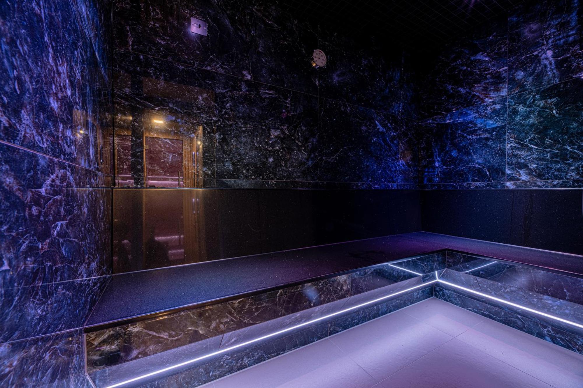 Pension Vila Mery Poprad Bagian luar foto