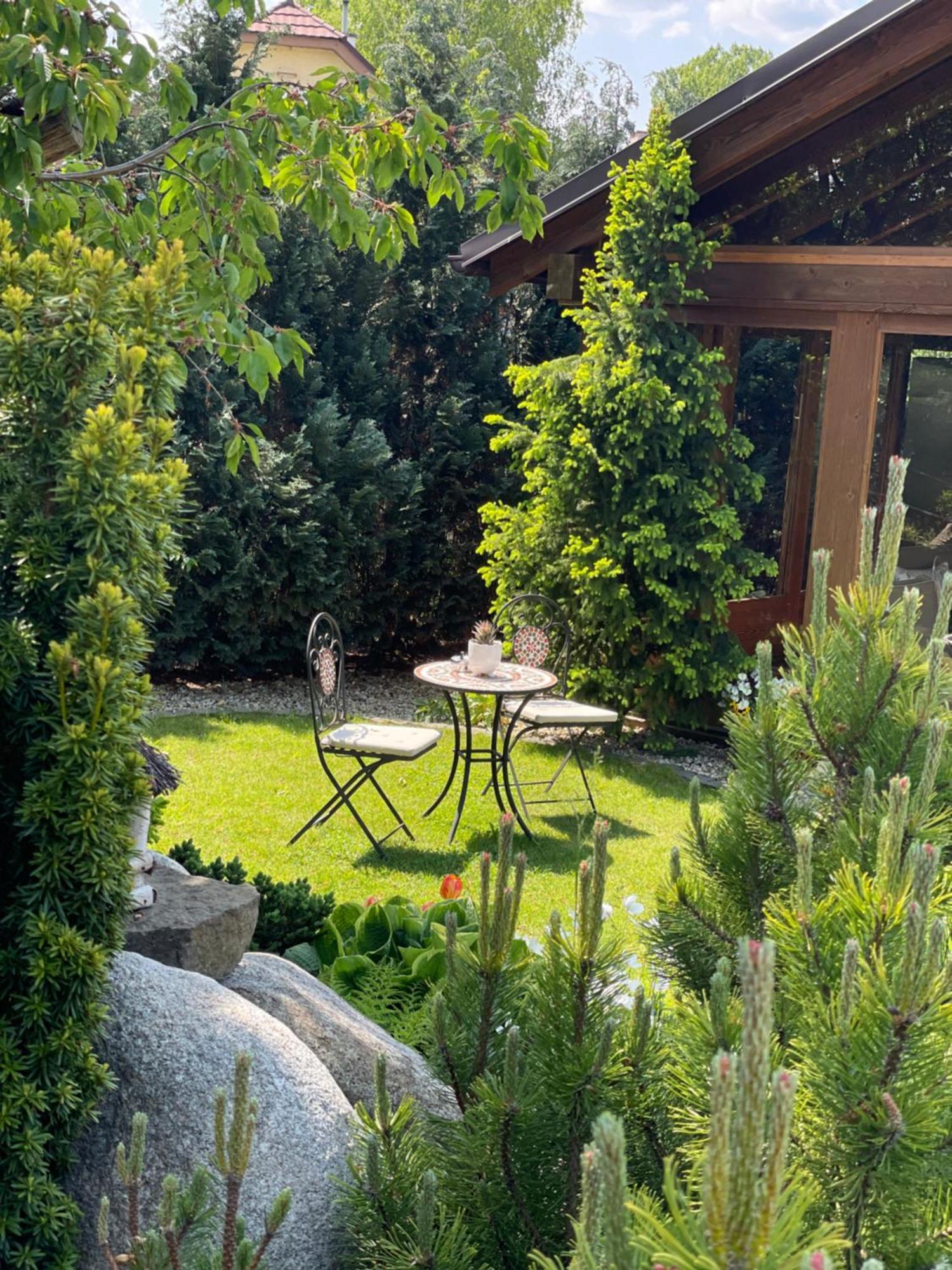 Pension Vila Mery Poprad Bagian luar foto